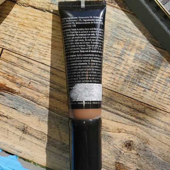 CC Cream - Very Deep - Cover Cream Sunscreen SFP 15 - Mary Kay Exp 2025 - Picture 5 of 5